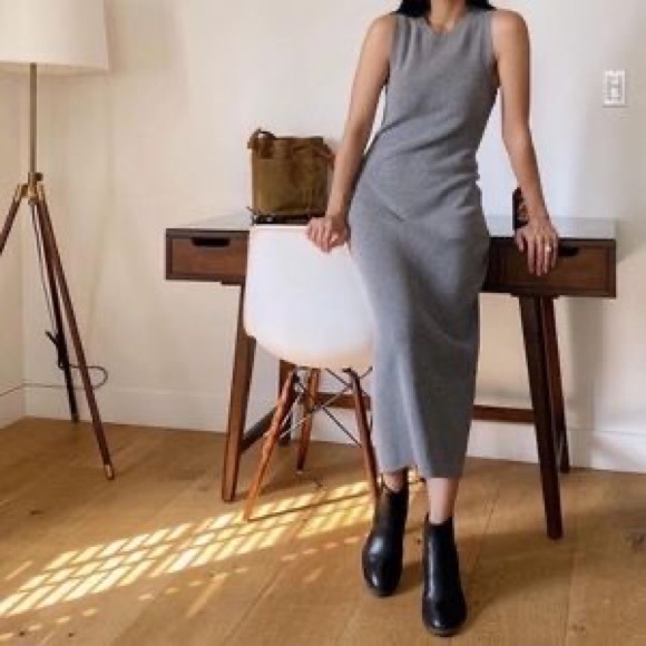 JENNI KAYNE Sleeveless Midi Sweater Dress